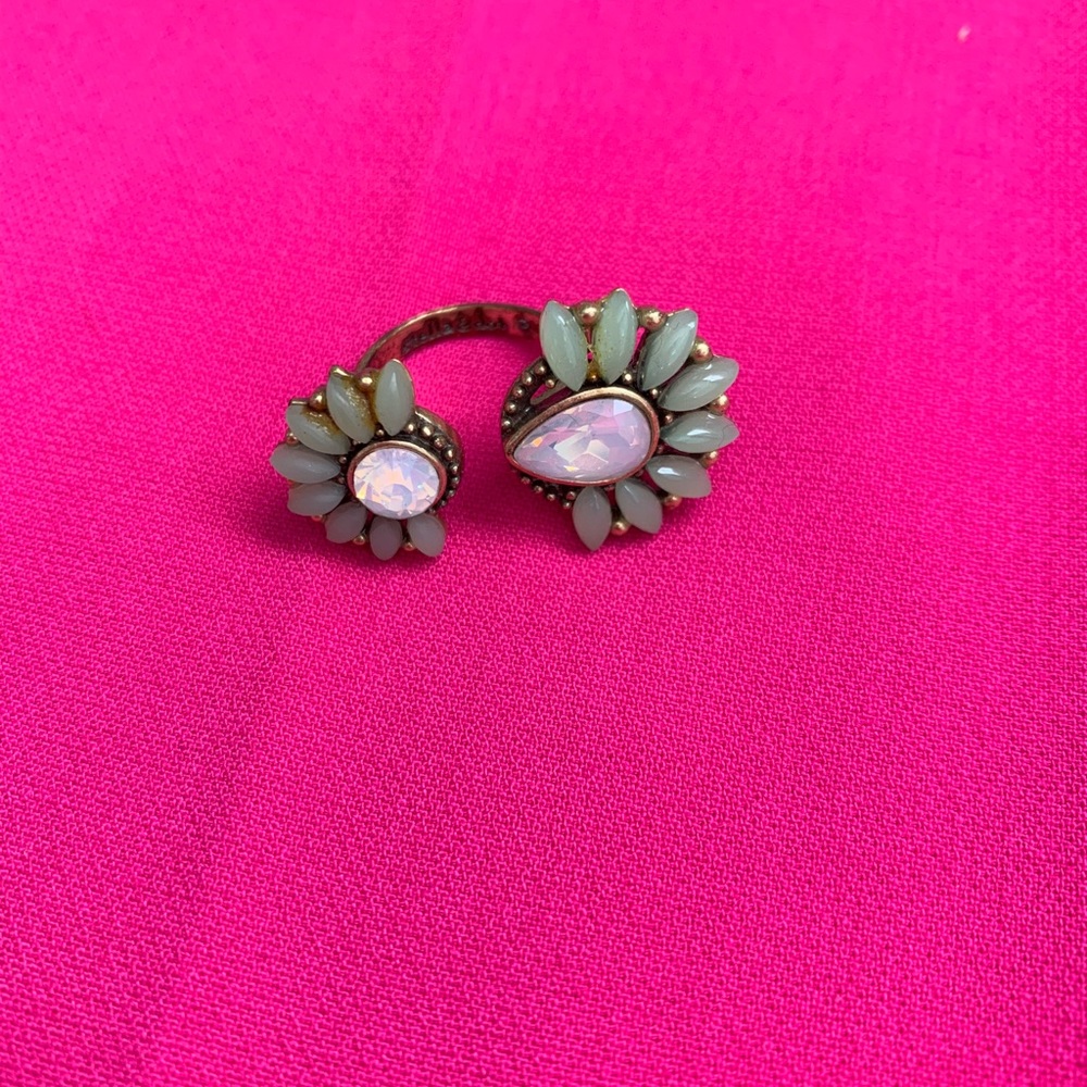 Cocktail ring